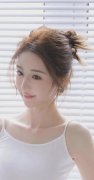 决定赐与王一新处分；组织